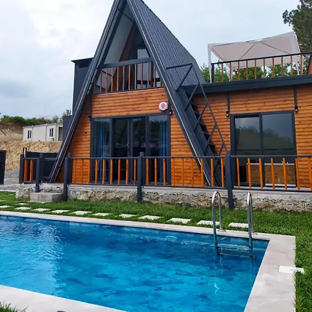 Falda Chalet